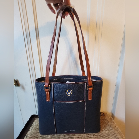 NWT Dooney And Bourke MLB Milwaukee Brewers Lexington Tote - Picture 1 of 8
